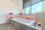 Zweifamilienhaus in Kürten - Individuelle Gestaltung und großzügige Wohnfläche - Zweifamilienhaus Kürten | Angebot:27481986