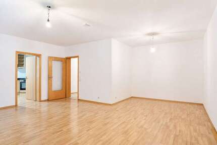 Wohnung Siegburg - 2 Zimmer, 86 m&sup2;, 740&euro; | Angebot:26660189