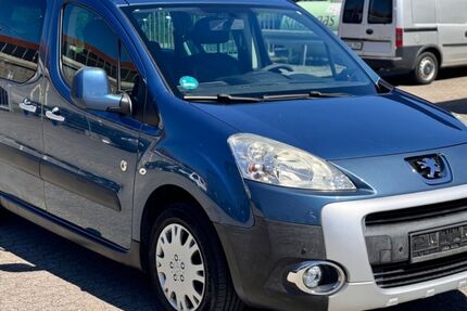 Peugeot Partner Tepee 99.800 km 6.950 &euro; Bornheim 53332