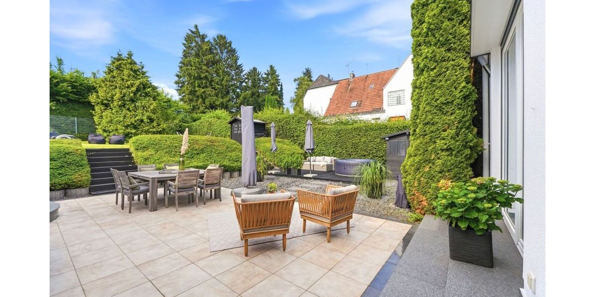 Historisch wohnen, modern leben: Modernisiertes Einfamilienhaus mit Einliegerwohnung (3D-Rundgang). - Einfamilienhaus Solingen Höhscheid | Angebot:27479763