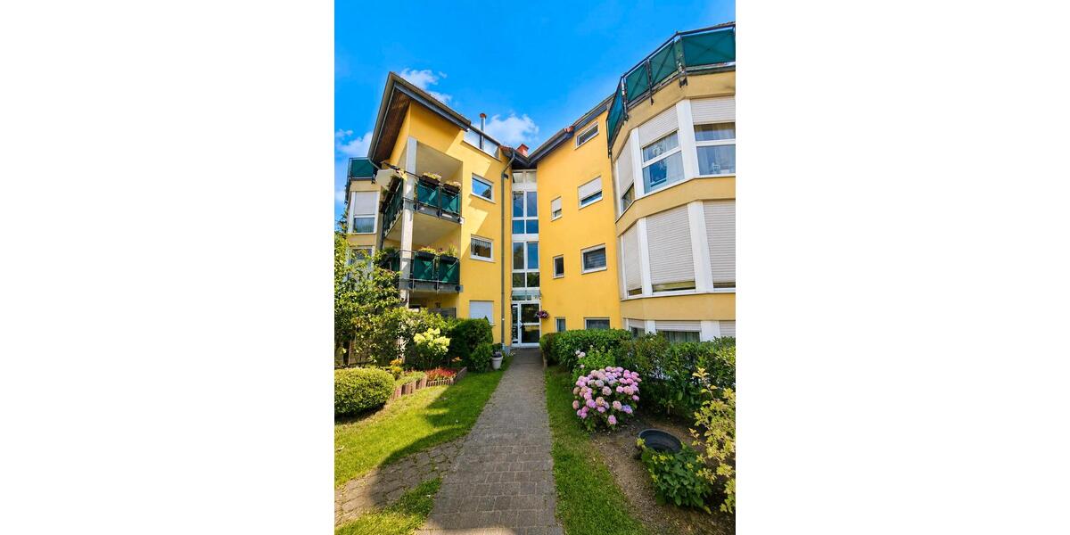 Etagenwohnung Solingen Mitte - 3 Zimmer, 83 m&sup2;, 243.000&euro; | Angebot:27462436