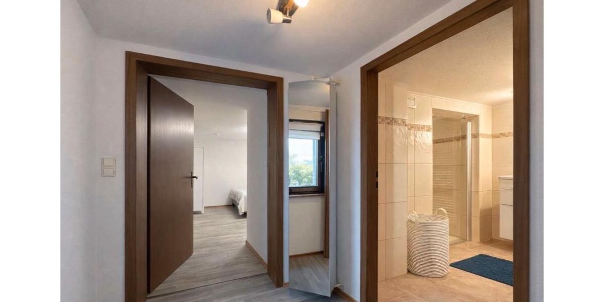 Doppelhaushälfte Siegburg - 8 Zimmer, 161 m&sup2;, 549.000&euro; | Angebot:27232111