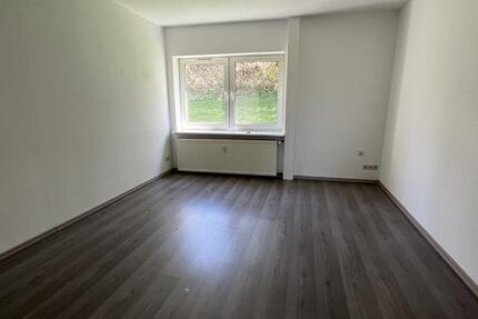 Wohnung Remscheid Lüttringhausen - 3 Zimmer, 65 m&sup2;, 500&euro; | Angebot:26462521
