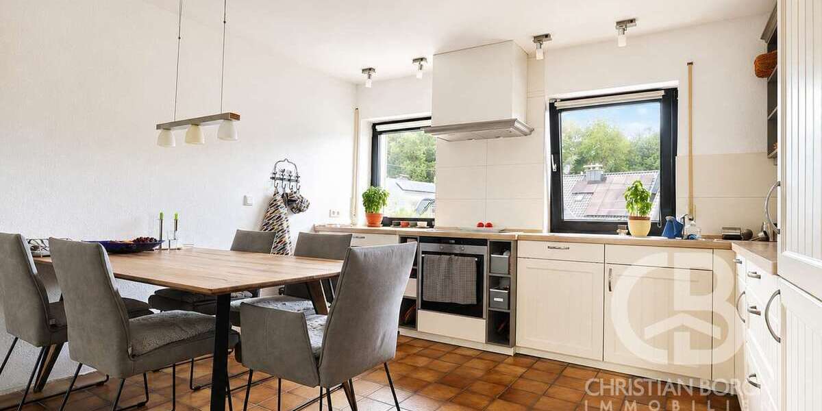 Etagenwohnung Wipperfürth - 4 Zimmer, 135 m&sup2;, 179.000&euro; | Angebot:27449228