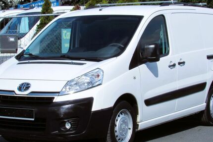 Toyota Proace (Verso) 100.000 km 6.490 &euro; Köln-Rath 51107