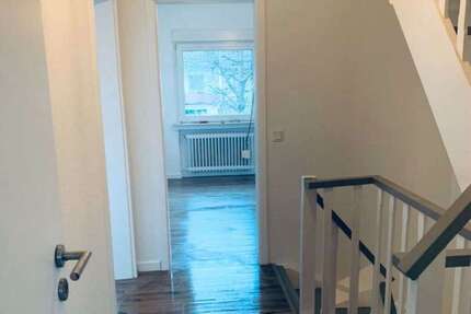 Haus Niederkassel / Rheidt Rheidt - 6 Zimmer, 175 m&sup2;, 479.000&euro; | Angebot:27314703