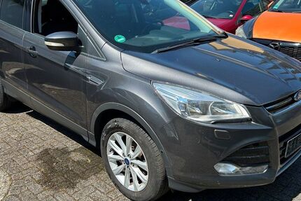 Ford Kuga 162.000 km 5.900 &euro; Köln 51069