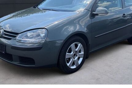 VW Golf 255.000 km 1.870 &euro; Wesseling 50389