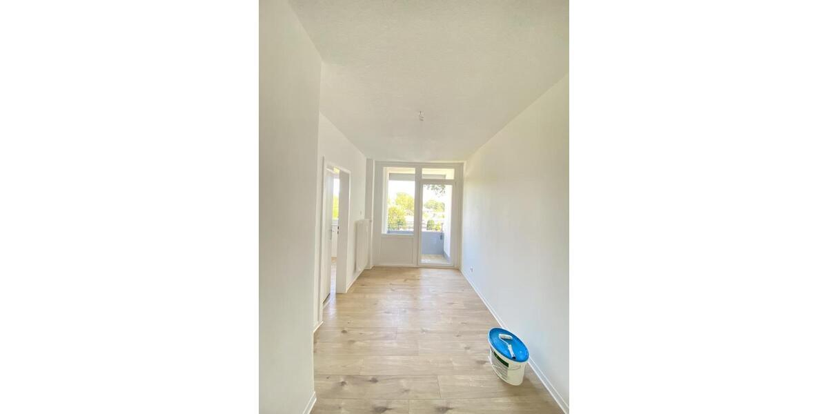 Etagenwohnung Solingen - 3 Zimmer, 74 m&sup2;, 749&euro; | Angebot:26254320