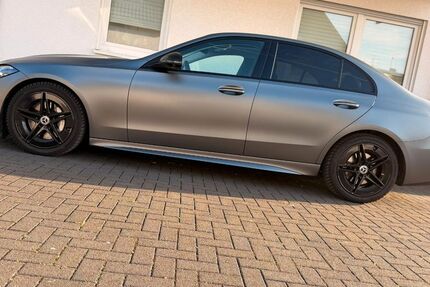 Mercedes-Benz C 300 51.700 km 45.800 &euro; Köln 51147
