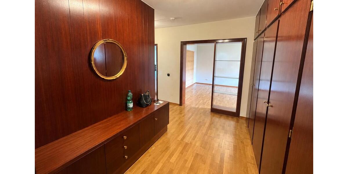 Erdgeschoßwohnung Brühl - 2 Zimmer, 64 m&sup2;, 229.000&euro; | Angebot:27470317