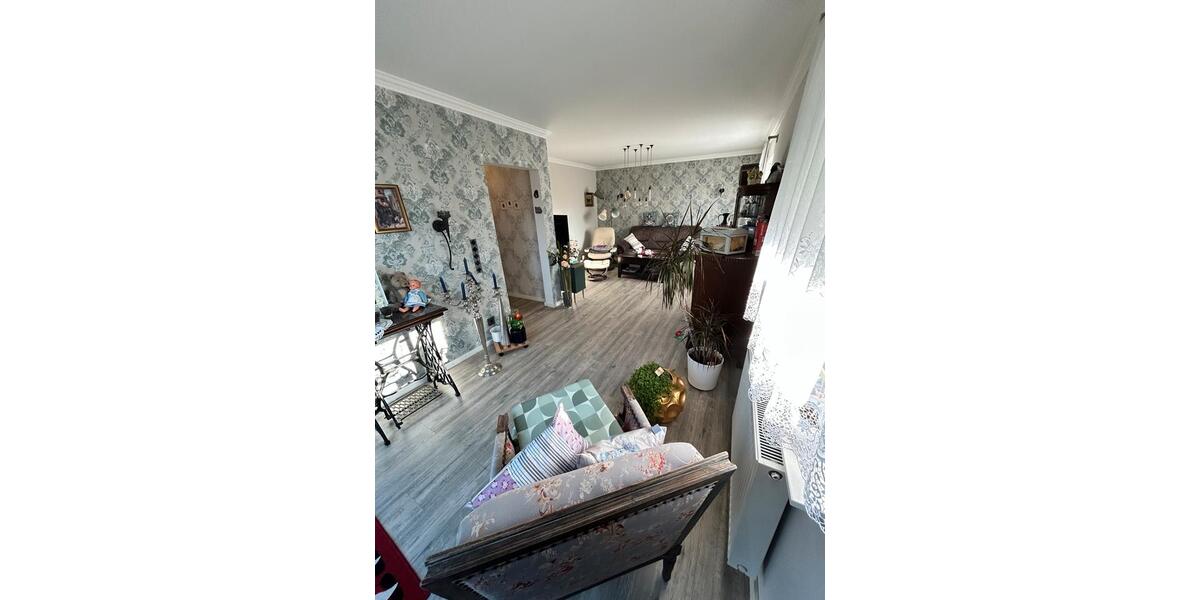 Einfamilienhaus Hennef (Sieg) - 7 Zimmer, 180 m&sup2;, 420.000&euro; | Angebot:27301295