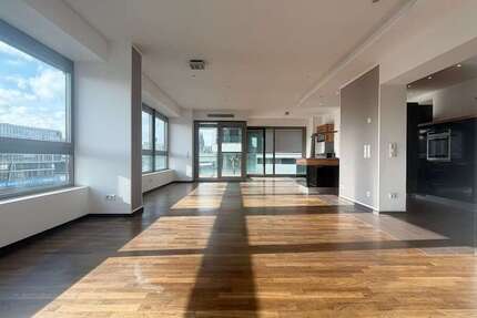 Wohnung Köln Innenstadt - 2 Zimmer, 130 m&sup2;, 2.500&euro; | Angebot:27111645