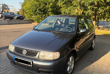 VW Polo 111.500 km 2.700 &euro; Leichlingen 42799