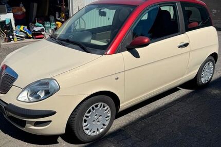 Lancia Ypsilon 151.500 km 1.750 &euro; Köln 51107
