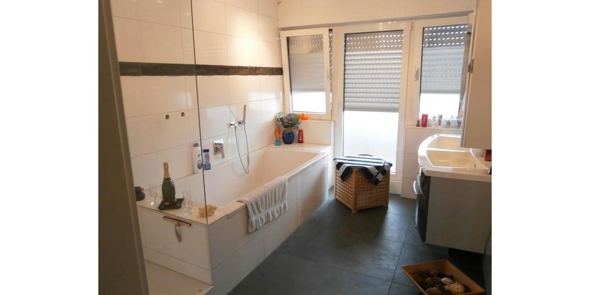 Etagenwohnung Köln Porz - 3 Zimmer, 102 m&sup2;, 525.000&euro; | Angebot:27499393