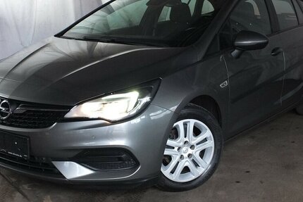 Opel Astra NAVI 1.HD BLUETOOTH ALLWETTERREIFEN 125.000 km 9.908 &euro; Köln 50858