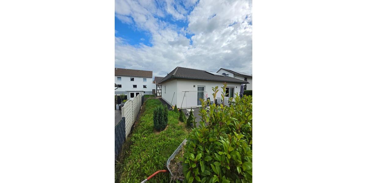 Bungalow Hennef (Sieg) - 3 Zimmer, 106 m&sup2;, 465.000&euro; | Angebot:27486195