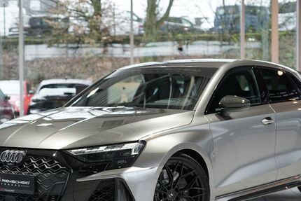 Audi RS3 9.500 km 59.990 &euro; Remscheid/NRW 42855