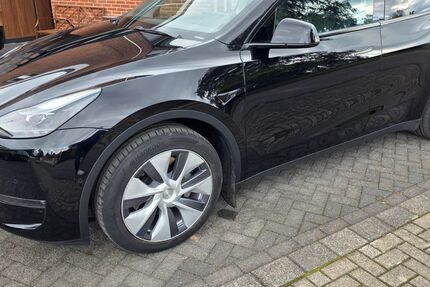 Tesla Model Y 55.500 km 33.600 &euro; Langenfeld 40764