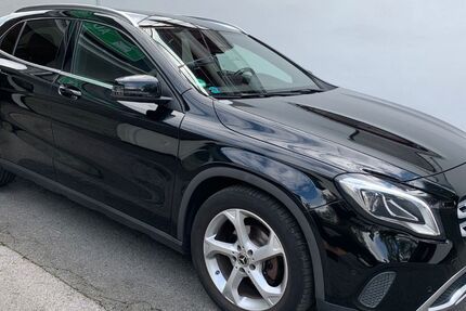 Mercedes-Benz GLA 180 87.945 km 17.550 &euro; Solingen 42651