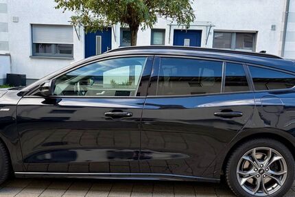 Ford Focus 100.000 km 11.950 &euro; Köln 50859