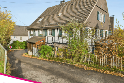 Haus Engelskirchen - 5 Zimmer, 140 m&sup2;, 349.000&euro; | Angebot:27235488