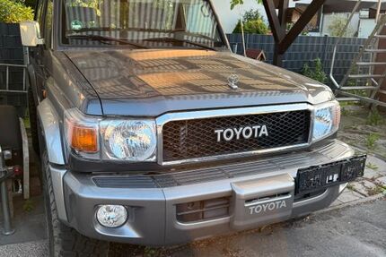 Toyota Andere 5.000 km 54.000 &euro; Solingen 42699