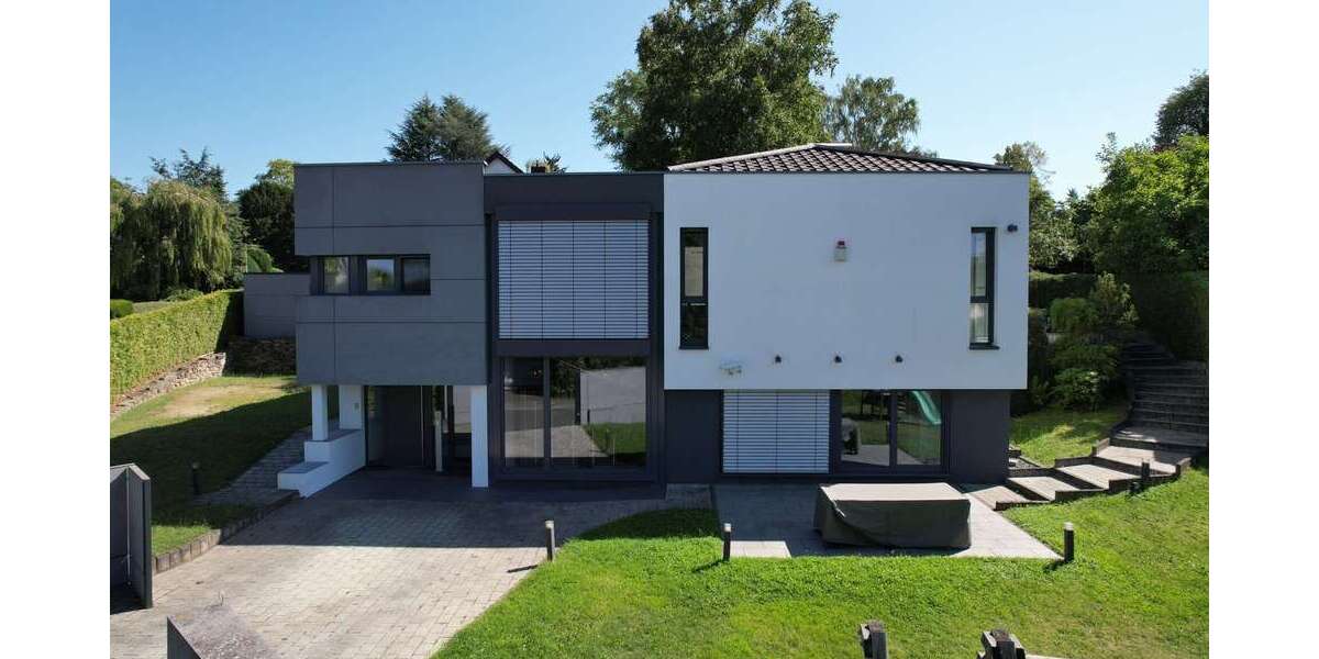 Einfamilienhaus Sankt Augustin - 10 Zimmer, 425 m&sup2;, 1.299.000&euro; | Angebot:26611858