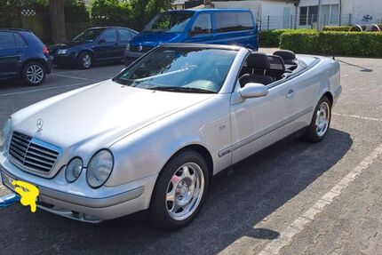Mercedes-Benz CLK 200 63.000 km 10.950 &euro; Alfter 53347