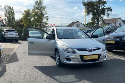 Hyundai i30 98.000 km 3.800 &euro; Bonn 53227