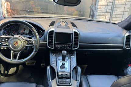 Porsche Cayenne 144.356 km 44.500 &euro; Remscheid 42855