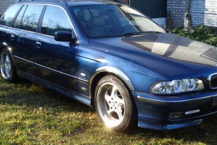BMW 528 198.000 km 6.600 &euro; Langenfeld 40764