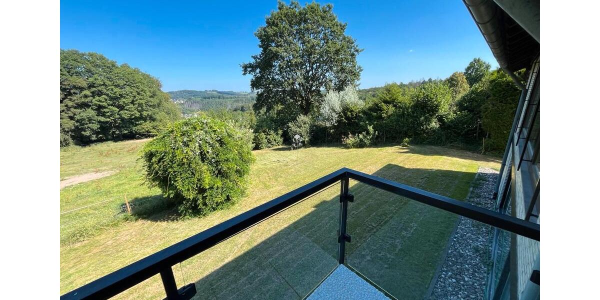 Einfamilienhaus Overath - 7 Zimmer, 350 m&sup2;, 1.300.000&euro; | Angebot:27217224
