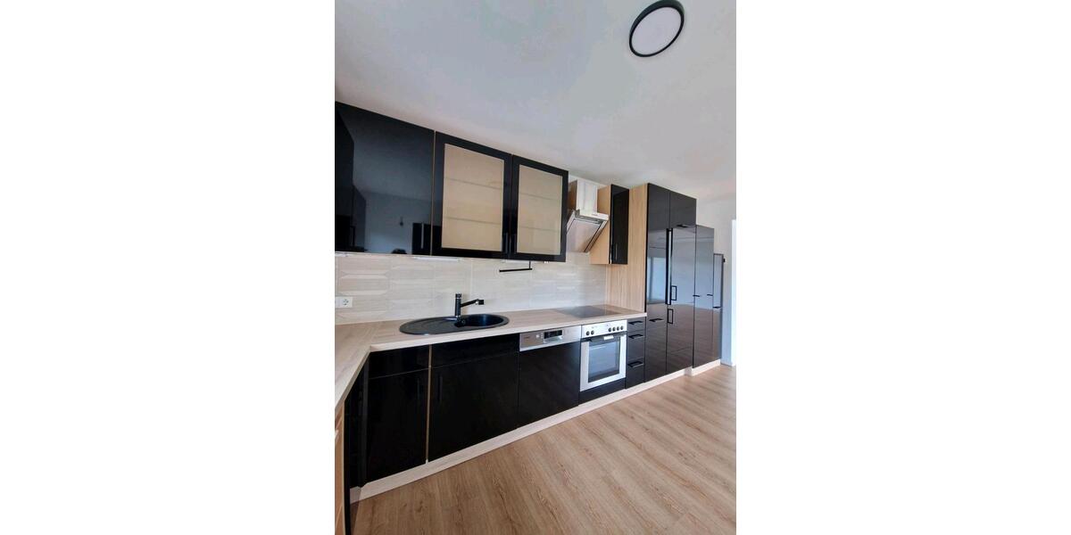 Etagenwohnung Marienheide - 2.5 Zimmer, 91 m&sup2;, 1.244&euro; | Angebot:25361894