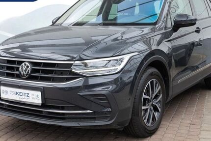 VW Tiguan 65.300 km 27.950 &euro; Solingen 42699