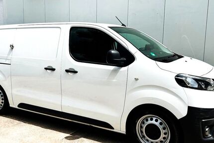 Toyota Proace (Verso) 123.849 km 12.695 &euro; Köln 51107