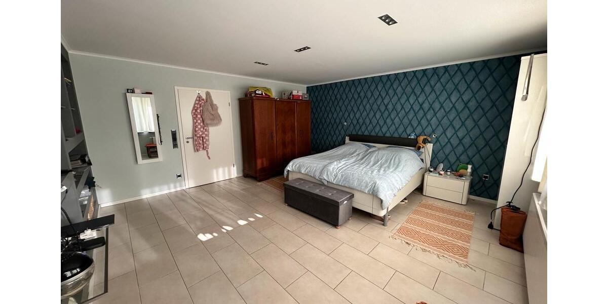 Einfamilienhaus Hennef (Sieg) - 7 Zimmer, 180 m&sup2;, 420.000&euro; | Angebot:27301295