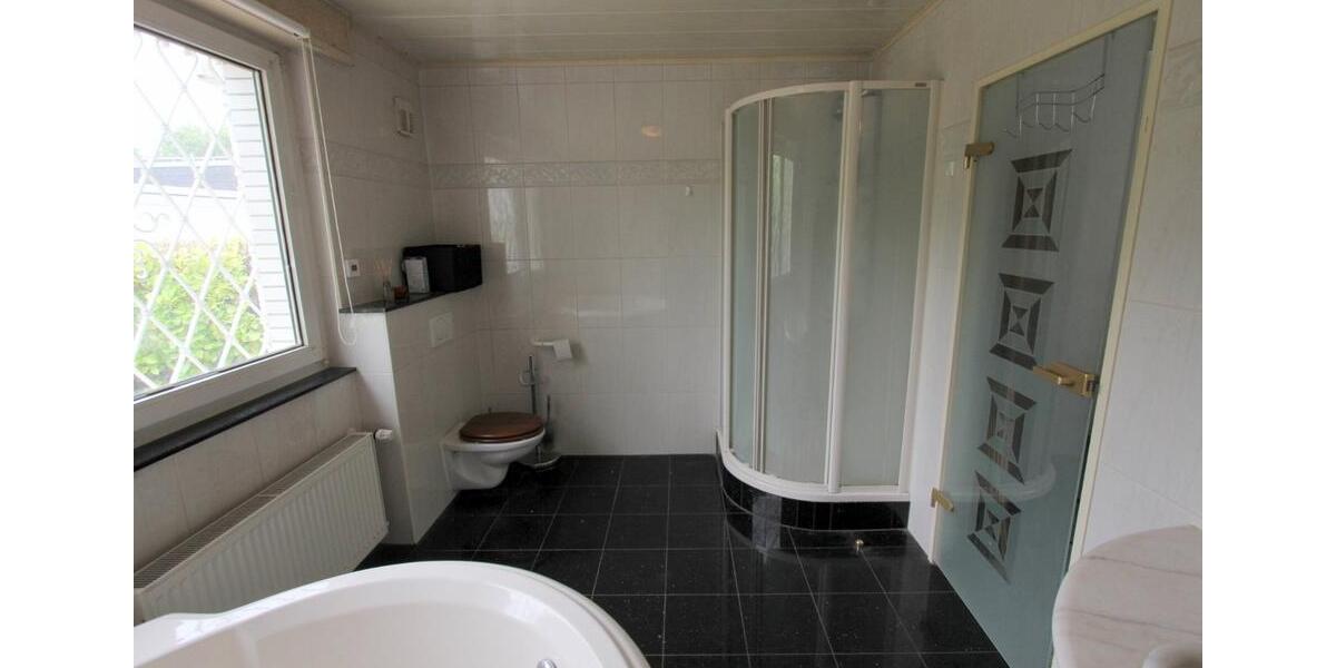 Bungalow Köln Lindenthal - 5 Zimmer, 160 m&sup2;, 670.000&euro; | Angebot:17239685