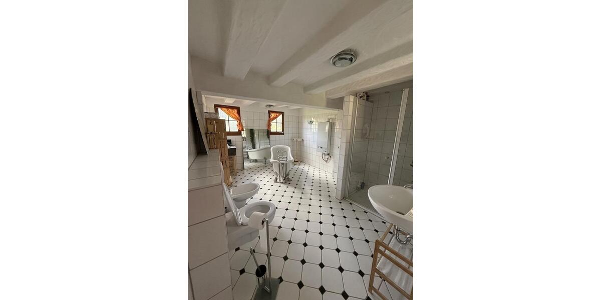 Einfamilienhaus Bornheim - 8 Zimmer, 200 m&sup2;, 760.000&euro; | Angebot:27409890
