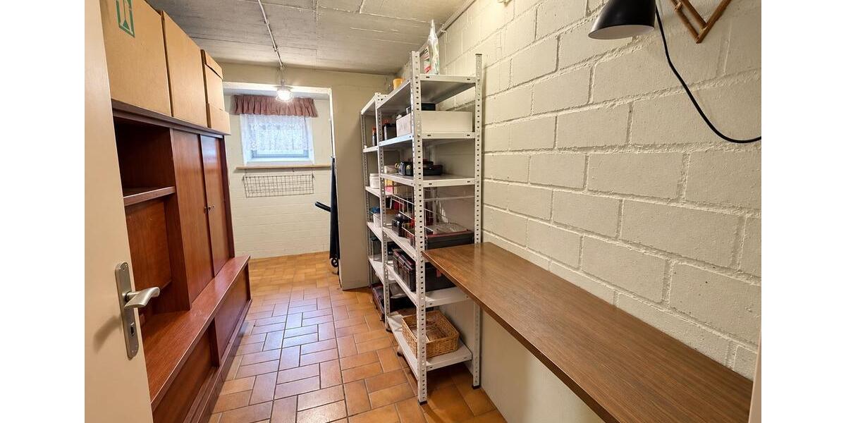 Erdgeschoßwohnung Brühl - 2 Zimmer, 64 m&sup2;, 229.000&euro; | Angebot:27470317