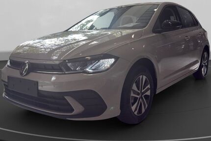 VW Polo 9.999 km 24.690 &euro; Köln-Mülheim 51063