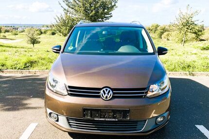 VW Touran 169.650 km 6.900 &euro; KÖLN 50859