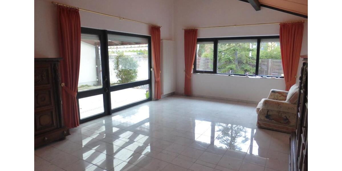 Reihenhaus Bonn Tannenbusch - 3 Zimmer, 110 m&sup2;, 425.000&euro; | Angebot:27440704
