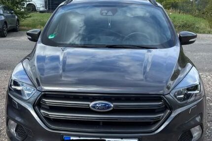 Ford Kuga 48.000 km 17.990 &euro; Köln 51063