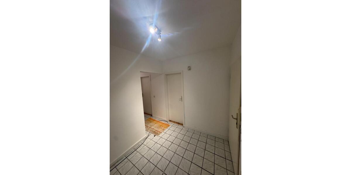 Etagenwohnung Niederkassel - 3 Zimmer, 73 m&sup2;, 133.000&euro; | Angebot:27071962