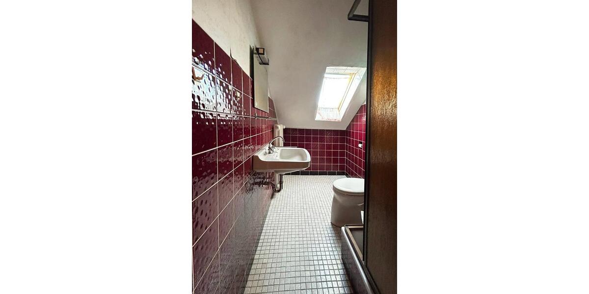 Reihenhaus Köln Kalk - 5 Zimmer, 122 m&sup2;, 315.000&euro; | Angebot:27428653