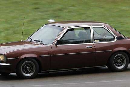 Opel Ascona 123.456 km 14.900 &euro; Bornheim, Stadt 53332