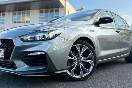 Hyundai i30 65.000 km 14.900 &euro; Köln 50939