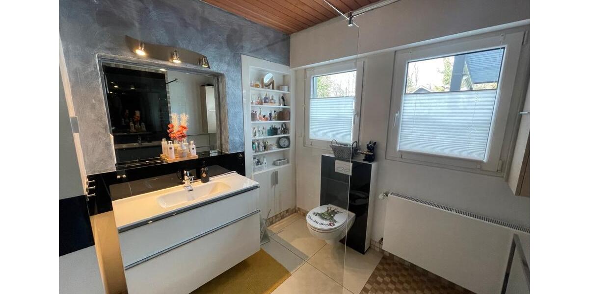 Einfamilienhaus Solingen Central - 5 Zimmer, 161 m&sup2;, 775.000&euro; | Angebot:25647817